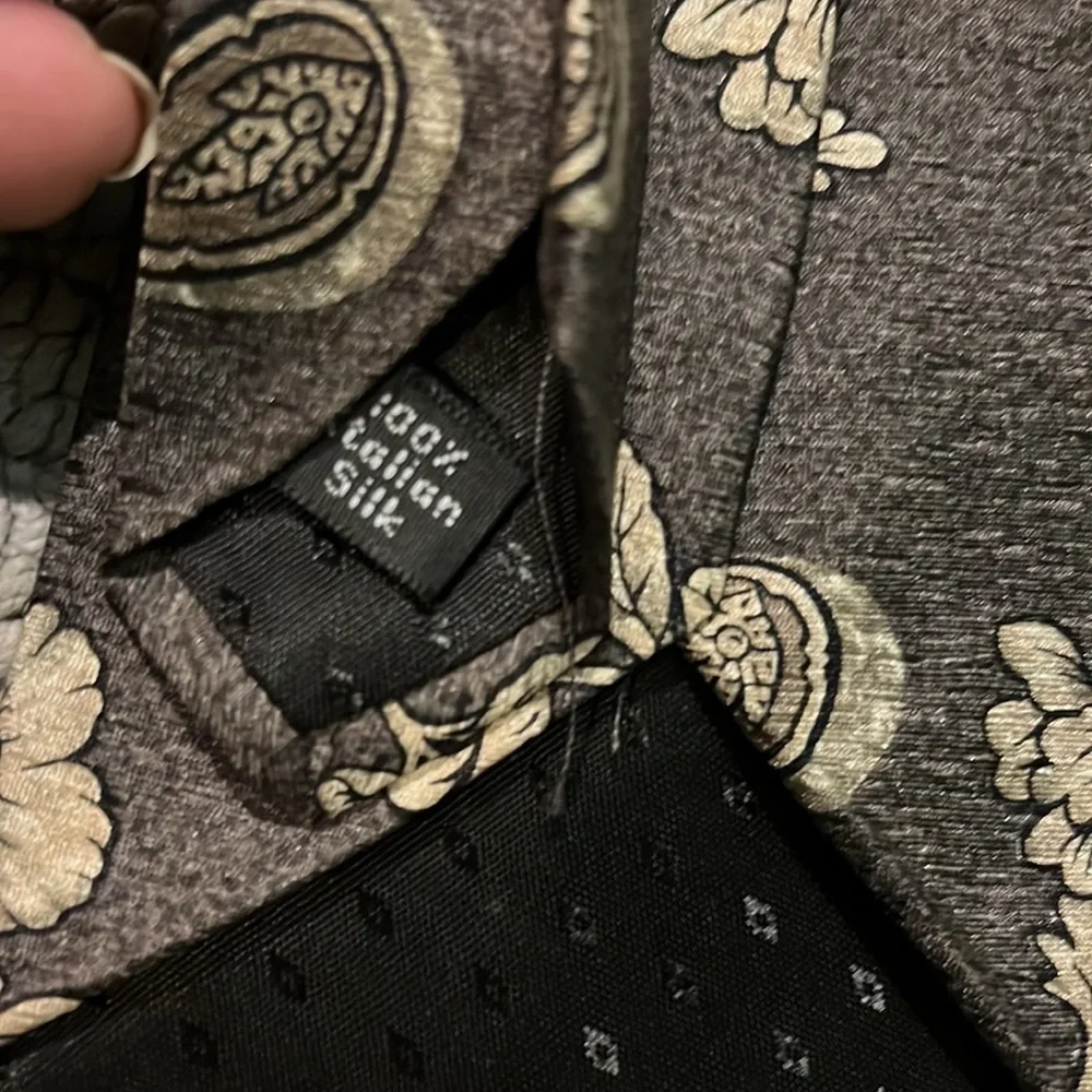 Vintage Halston 100% Silk Tie Floral Print Made in USA With Tag Designer Classic